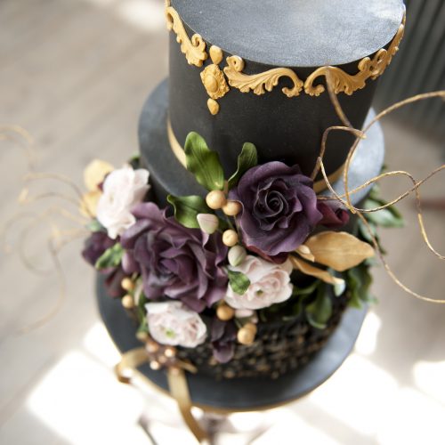 Botanicals Top Hat Cake