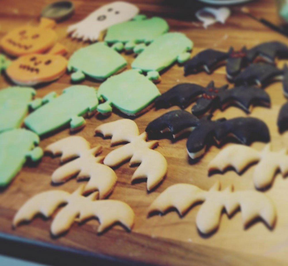 Childrens Halloween Craft Projects Bat Biscuits